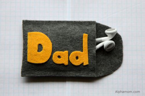 Make Fathers Day Earbud Case