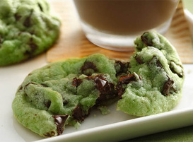 Make Green Chocolate Chip Cookies